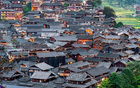 蓬安6种常见的外墙仿石漆施工工艺！